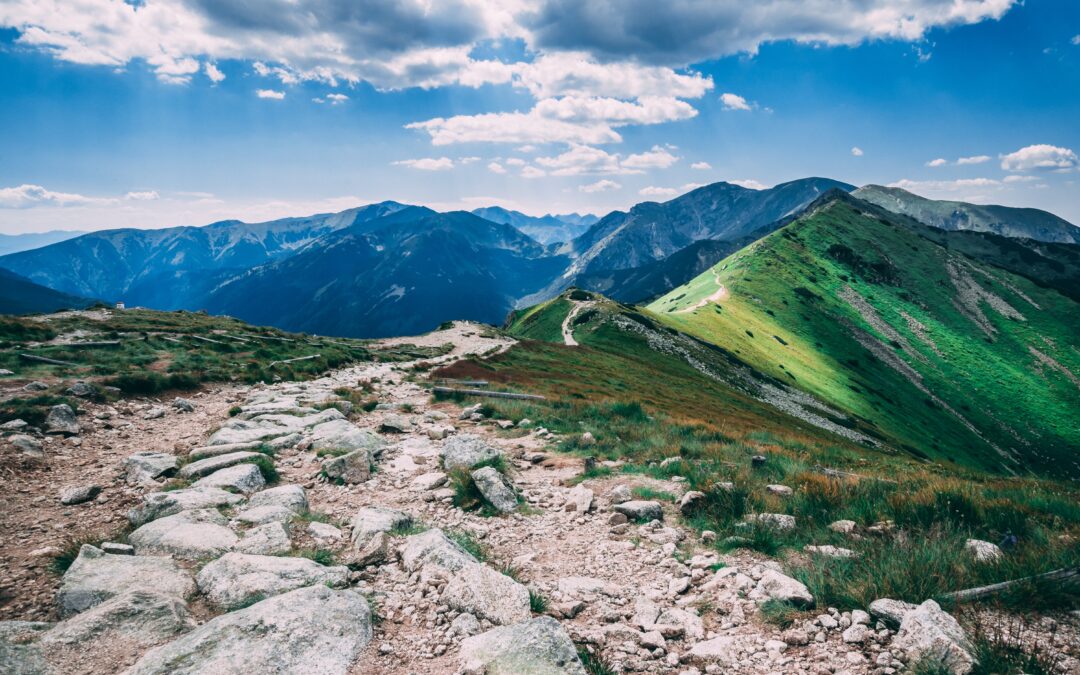 Gdzie w góry? – sprawdź 5 miejsc gdzie warto jechać na szlak 